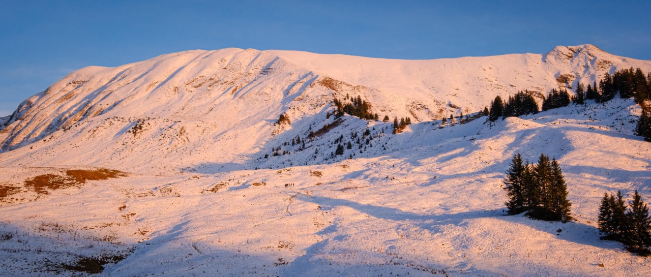 Evening light and snow on the Augstmatthorn