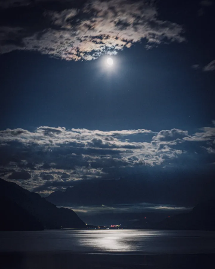Lake Thun by moonlight