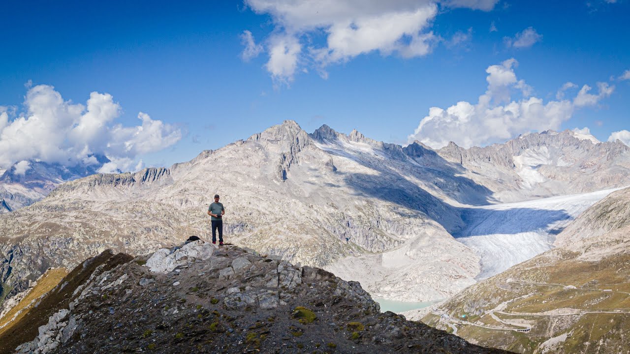 Hiking amongst the glacial screes